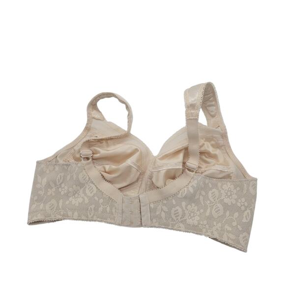 Playtex 18-Hour Beige Original Comfort Adjustable Straps Wire Free Bra Size 38C - Picture 2 of 7